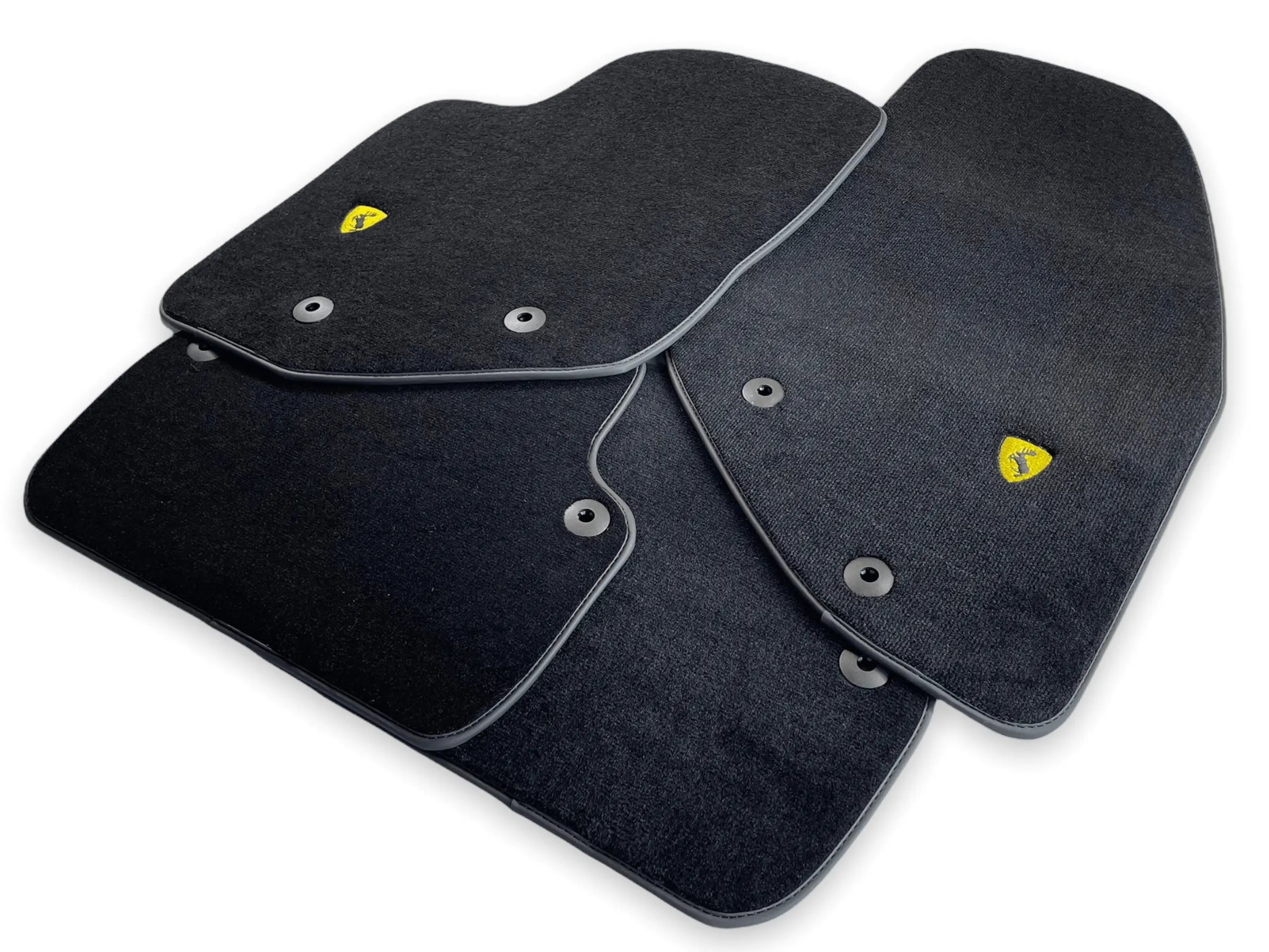 Floor Mats For Volvo V70 (2000-2007) - AutoWin