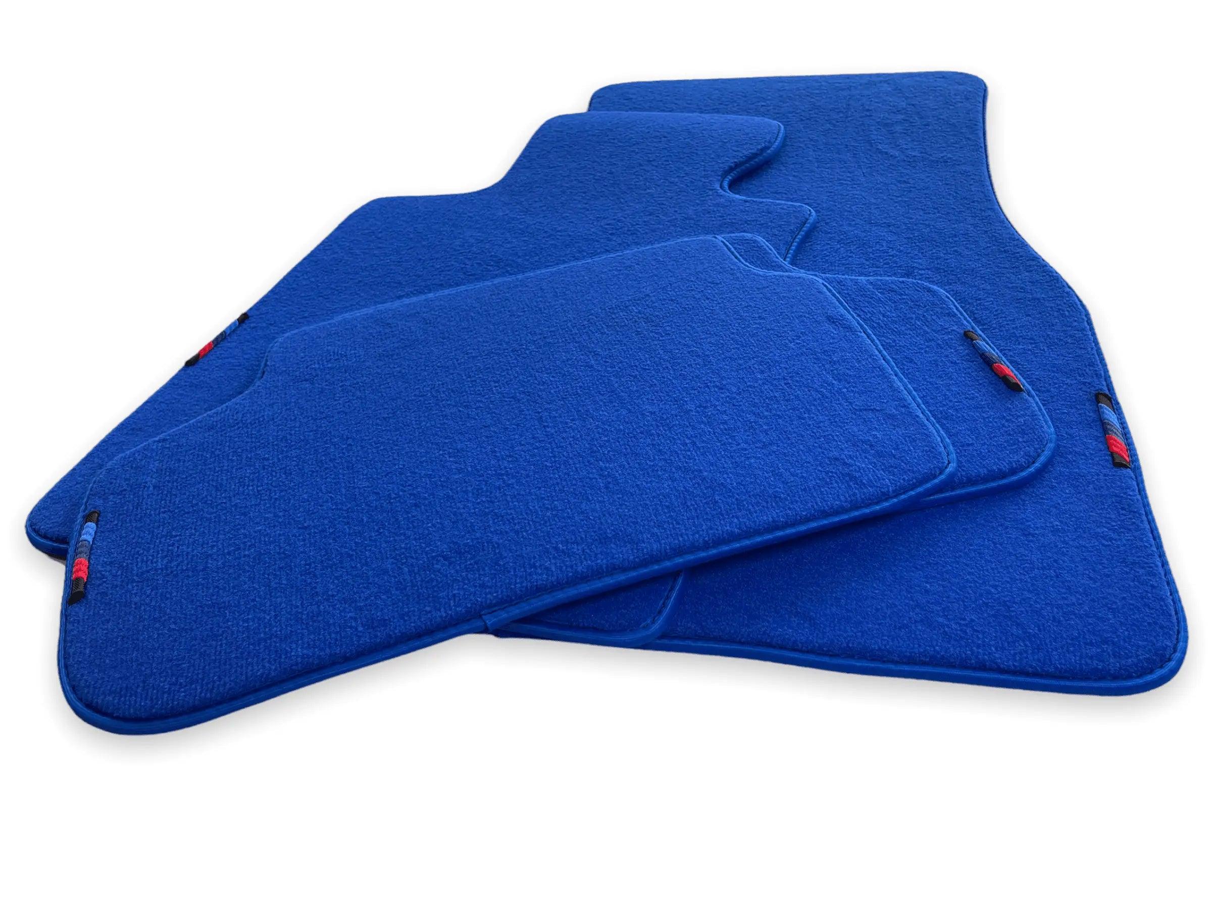 Blue Mats For BMW 5 Series E61 Wagon With M Package - AutoWin